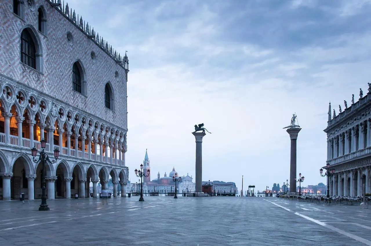 B&B Ca Del Poeta Venice Italy
