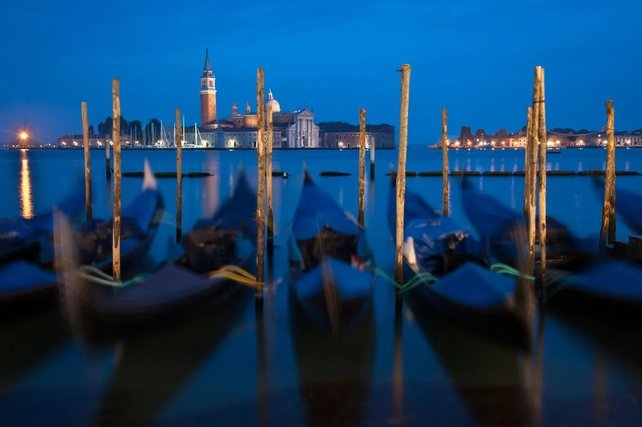 B&B Ca Del Poeta Venice 0*,  Italy