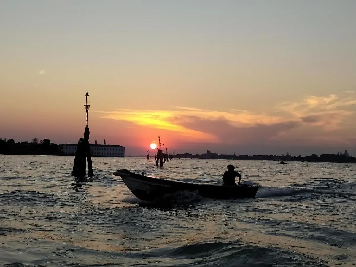Bed & Breakfast B&B Ca Del Poeta Venice Italy